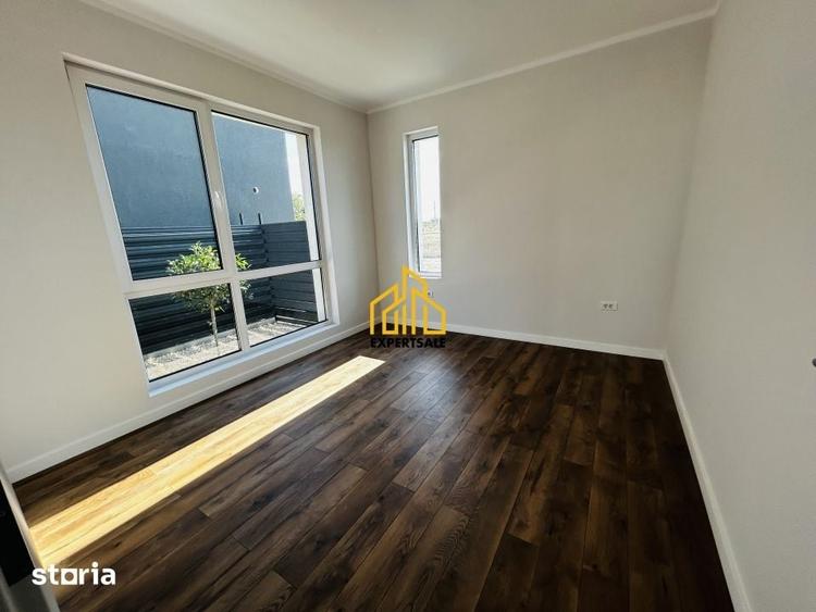 Casă cu 4 camere cu Teren 400 Mp în Clinceni