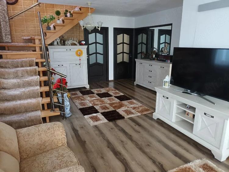 Casă cu 1 camere cu Teren 1500 Mp în Central