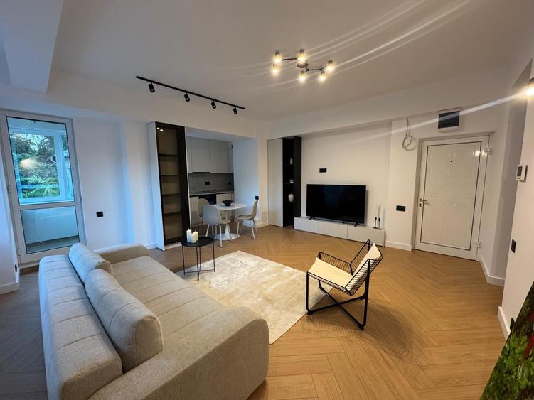 Apartament cu 2 camere semidecomandat în Cotroceni