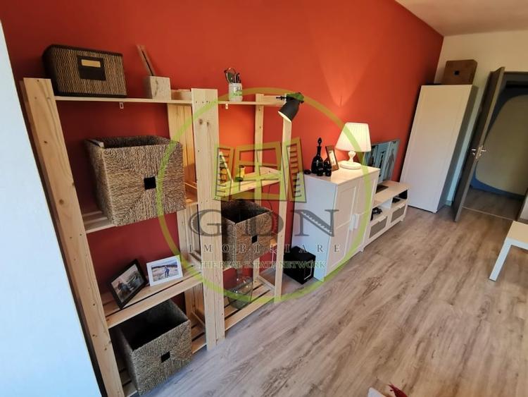 Apartament cu 2 camere decomandat, mobilat în Orizont
