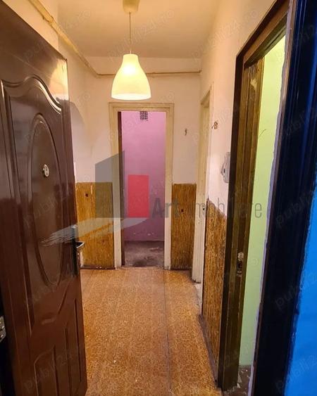 Apartament cu 3 camere decomandat în Lacul Tei