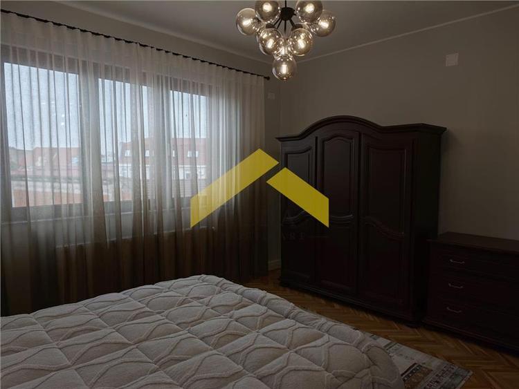 Apartament cu 4 camere decomandat în Ultracentral