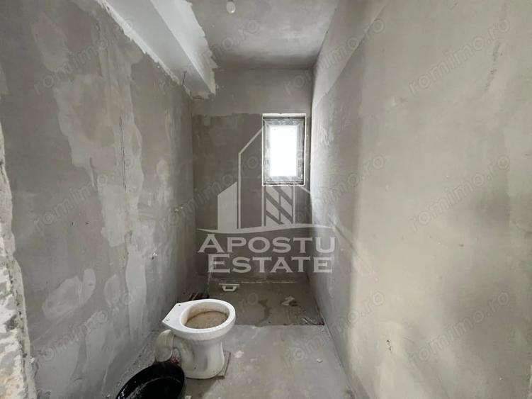 Casă cu 4 camere cu Teren 180 Mp în Giarmata