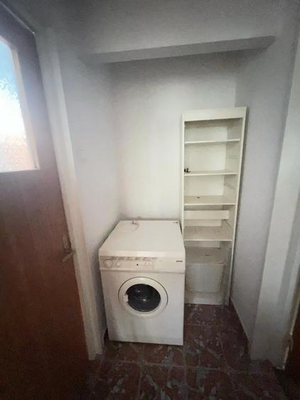Apartament cu 3 camere semidecomandat în Drumul Taberei