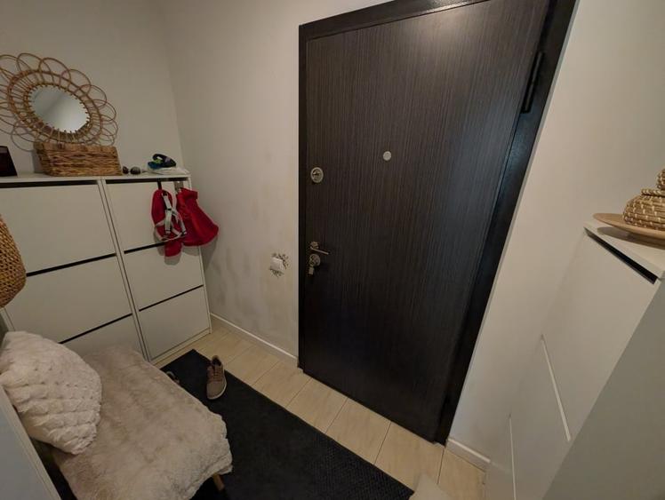 Casă individuală cu 4 camere cu Canalizare în Crețuleasca