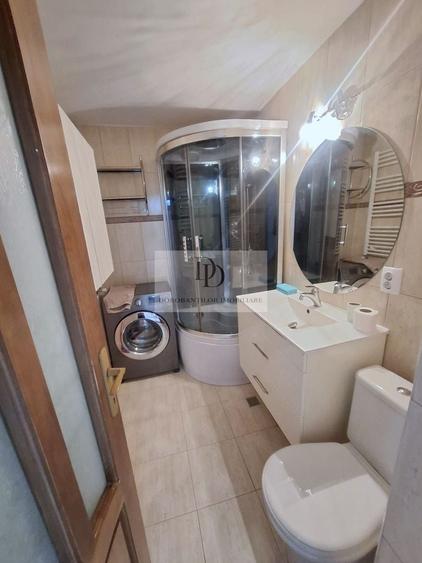 Apartament cu 3 camere decomandat, mobilat în Central