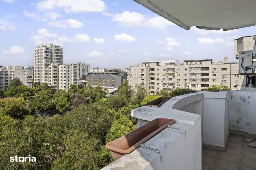 Apartament cu 4 camere decomandat în Rahova