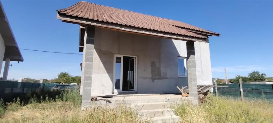 Casă cu 5 camere cu Teren 357 Mp în Episcopia Bihorului
