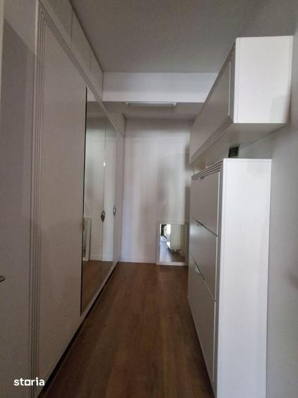 Apartament cu 3 camere în Ana Ipătescu