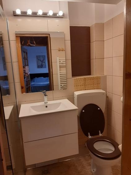 Garsonieră decomandată în Central