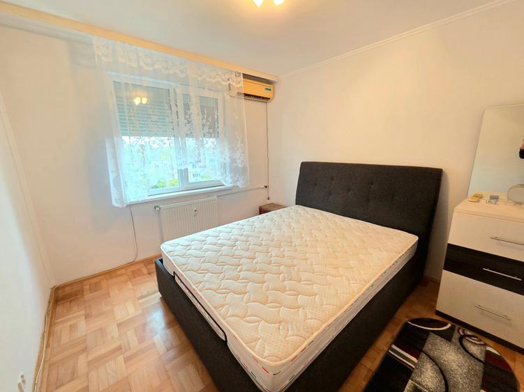 Apartament cu 2 camere decomandat în Uverturii