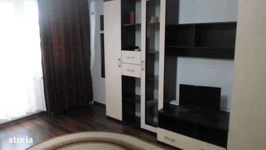 Garsoniera confortabila cu balcon in Dristor - 2