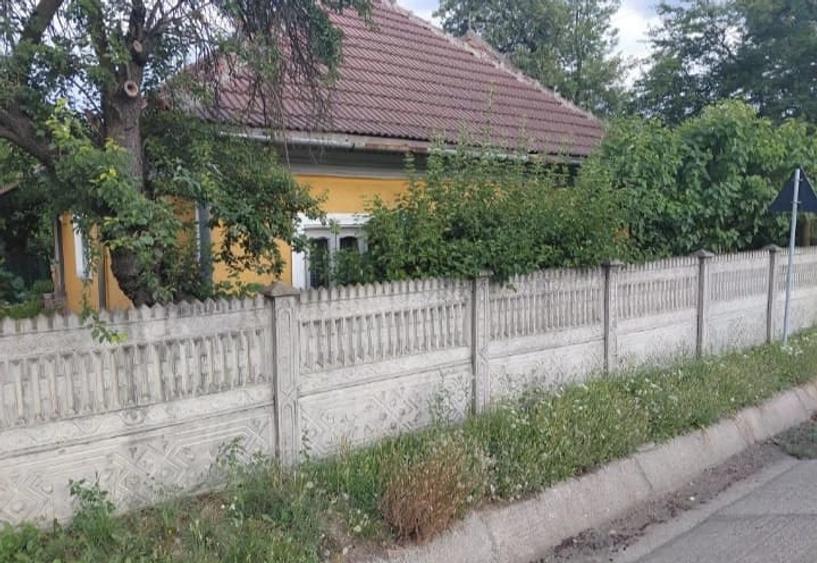 Casa de vanzare, satul Lupoaia, comuna Catunele, judetul Gorj, la 1km de orasul Motru - 2