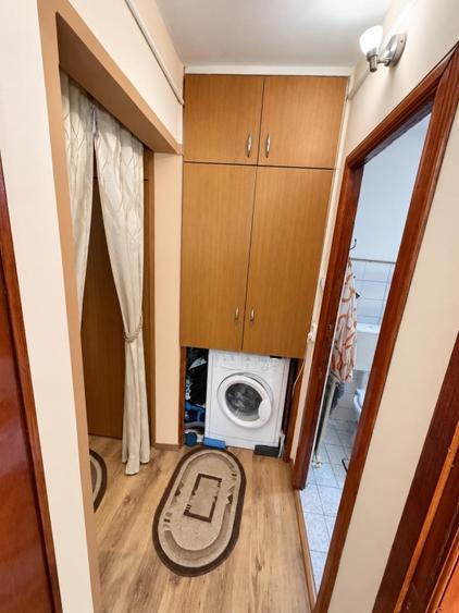 Apartament cu 2 camere decomandat, mobilat în Rovine