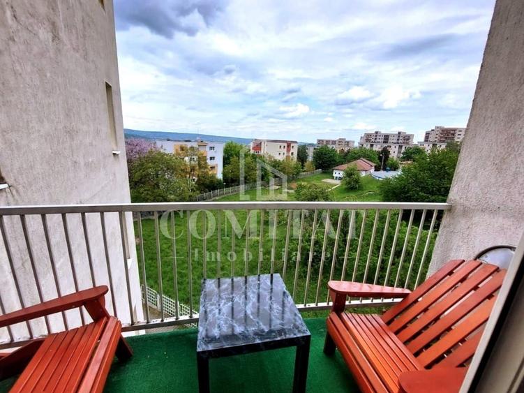 Apartament cu 2 camere semidecomandat, mobilat în Zorilor