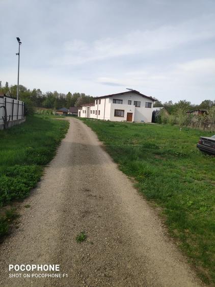 Casă cu 4 camere în Humulești