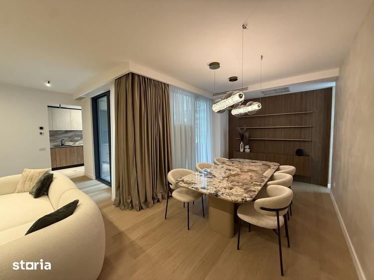 Apartament cu 4 camere în Aviatorilor