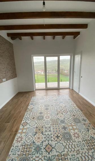 Casă individuală cu 4 camere cu Teren 918 Mp în Corușu