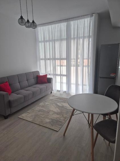 Apartament cu 2 camere semidecomandat în Cug