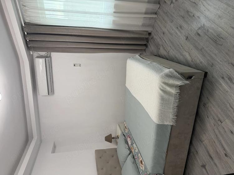 Apartament cu 3 camere semidecomandat în Tineretului