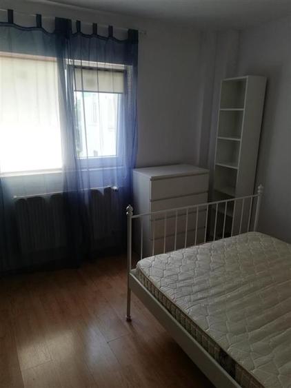 Apartament cu 2 camere semidecomandat, mobilat în Brâncoveanu