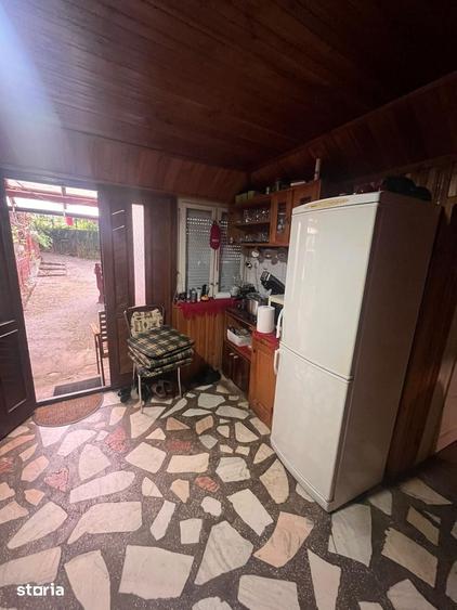 Casă cu 5 camere cu Teren 1800 Mp în Călugări