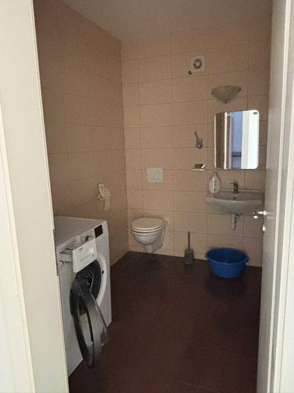 Apartament cu 3 camere decomandat în Avantgarden