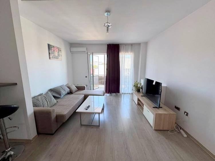 Apartament cu 2 camere semidecomandat în Bună Ziua