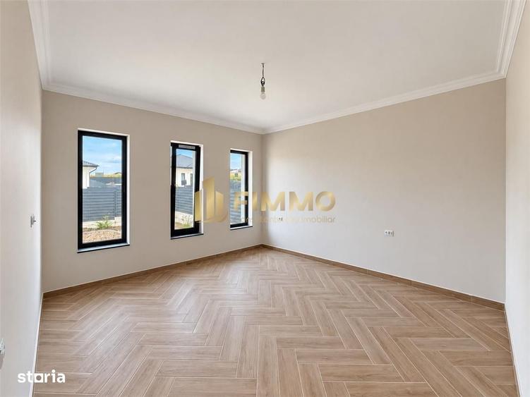 Casă cu 4 camere în Sfântu Ilie