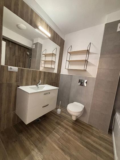 Apartament cu 2 camere decomandat în Florești