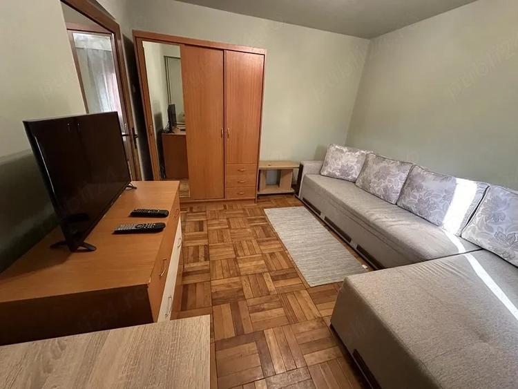 Garsonieră decomandată în Central