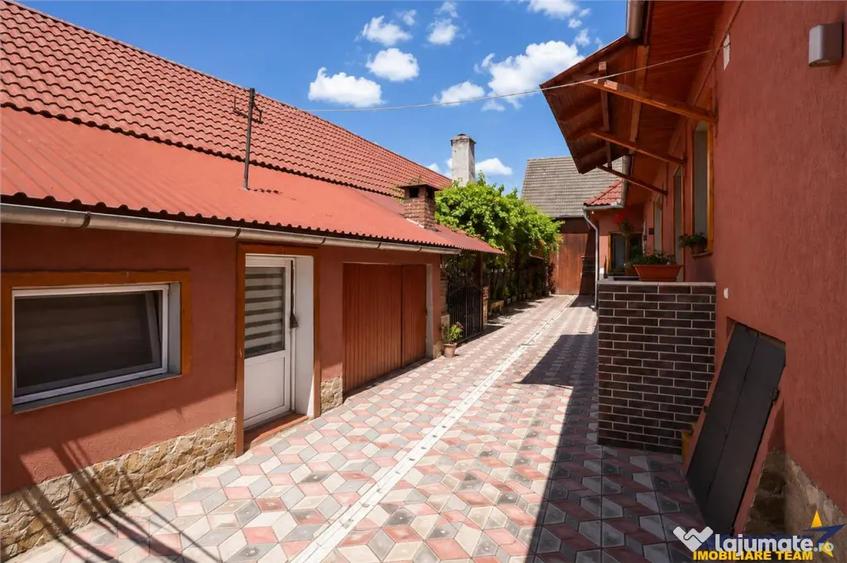 Casă cu 4 camere cu Teren 919 Mp în Sânpetru