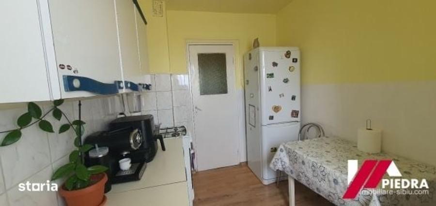 Apartament cu 2 camere decomandat în Cedonia