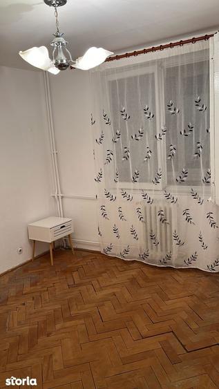 Apartament cu 2 camere semidecomandat, mobilat în Cantemir