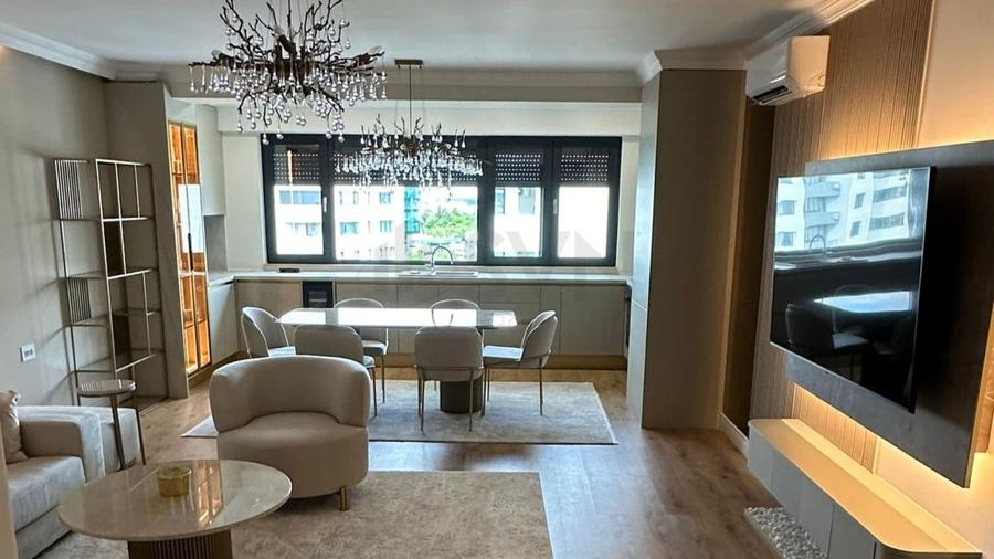 Apartament cu 2 camere semidecomandat, mobilat în Pipera