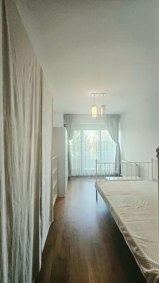 Apartament cu 3 camere semidecomandat în Străulești