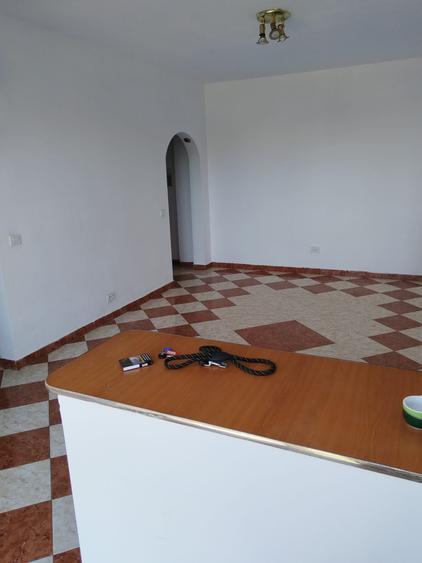 Garsonieră semidecomandată în Universitate
