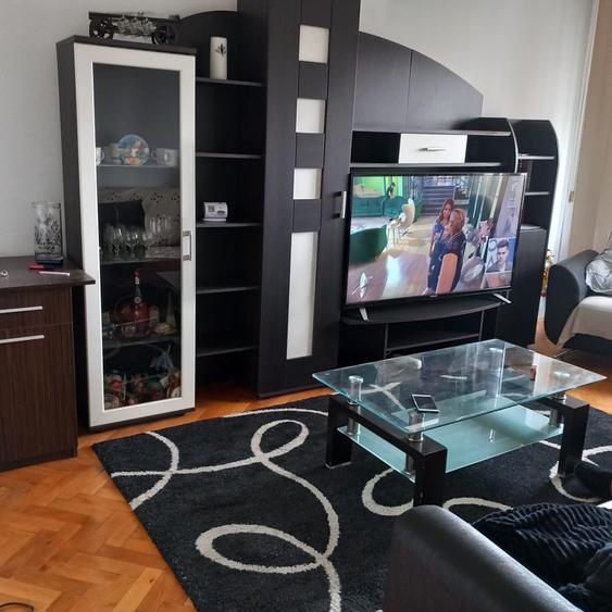 Apartament cu 3 camere decomandat în Lipovei