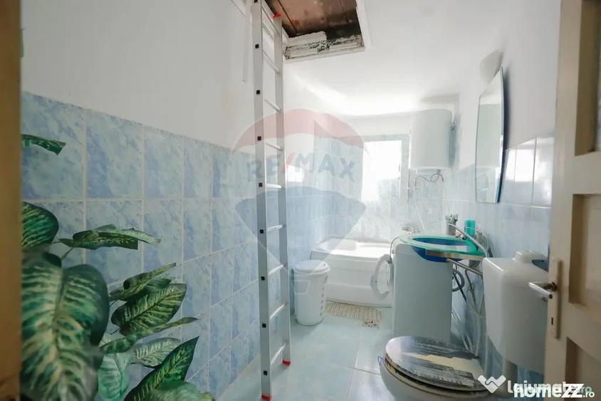 Casă cu 4 camere cu Teren 901 Mp în Vadu Crișului