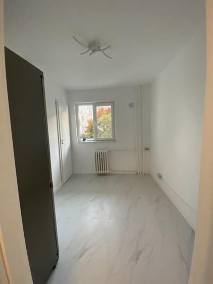Apartament cu 2 camere semidecomandat în Sălaj