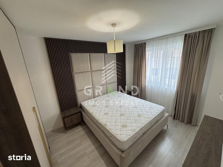 Apartament cu 3 camere semidecomandat, mobilat în Florești