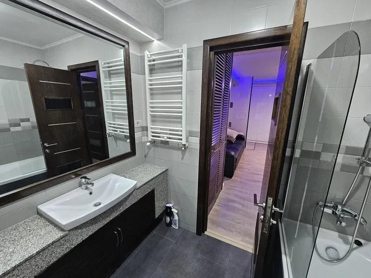 Apartament cu 2 camere semidecomandat în Exterior Vest