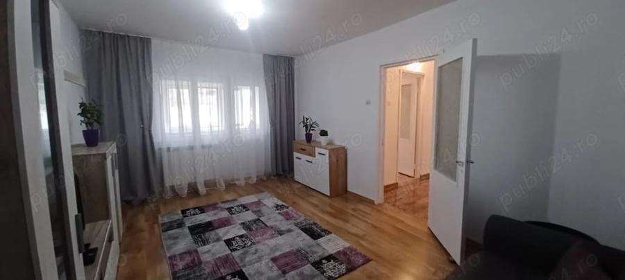 Apartament cu 2 camere decomandat, mobilat în C5