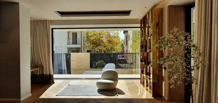 Casă individuală cu 10 camere cu Piscina în Sisești