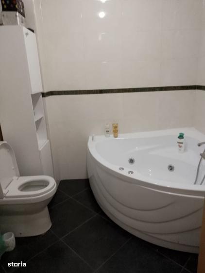 Apartament cu 4 camere decomandat în Călărași