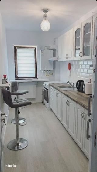 Caut colega apartament 2 camere - 1