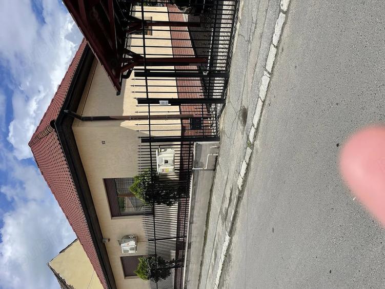 Casă cu Teren 580 Mp în Central