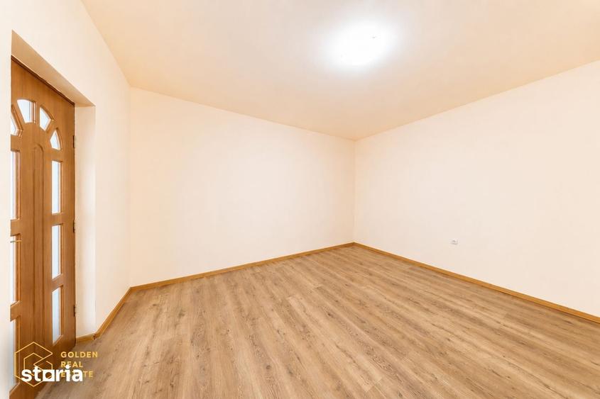 Casă cu 4 camere cu Teren 1554 Mp în Central