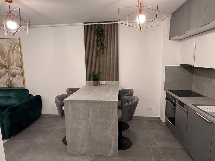 Apartament cu 2 camere decomandat, mobilat în UTA
