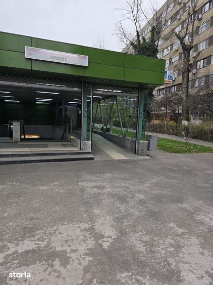 Apartament cu 3 camere în Drumul Taberei